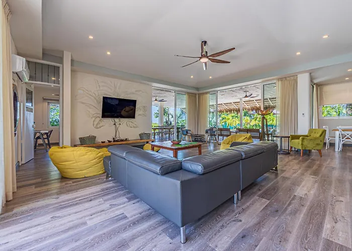 Casa Colinas Pickleball Villa